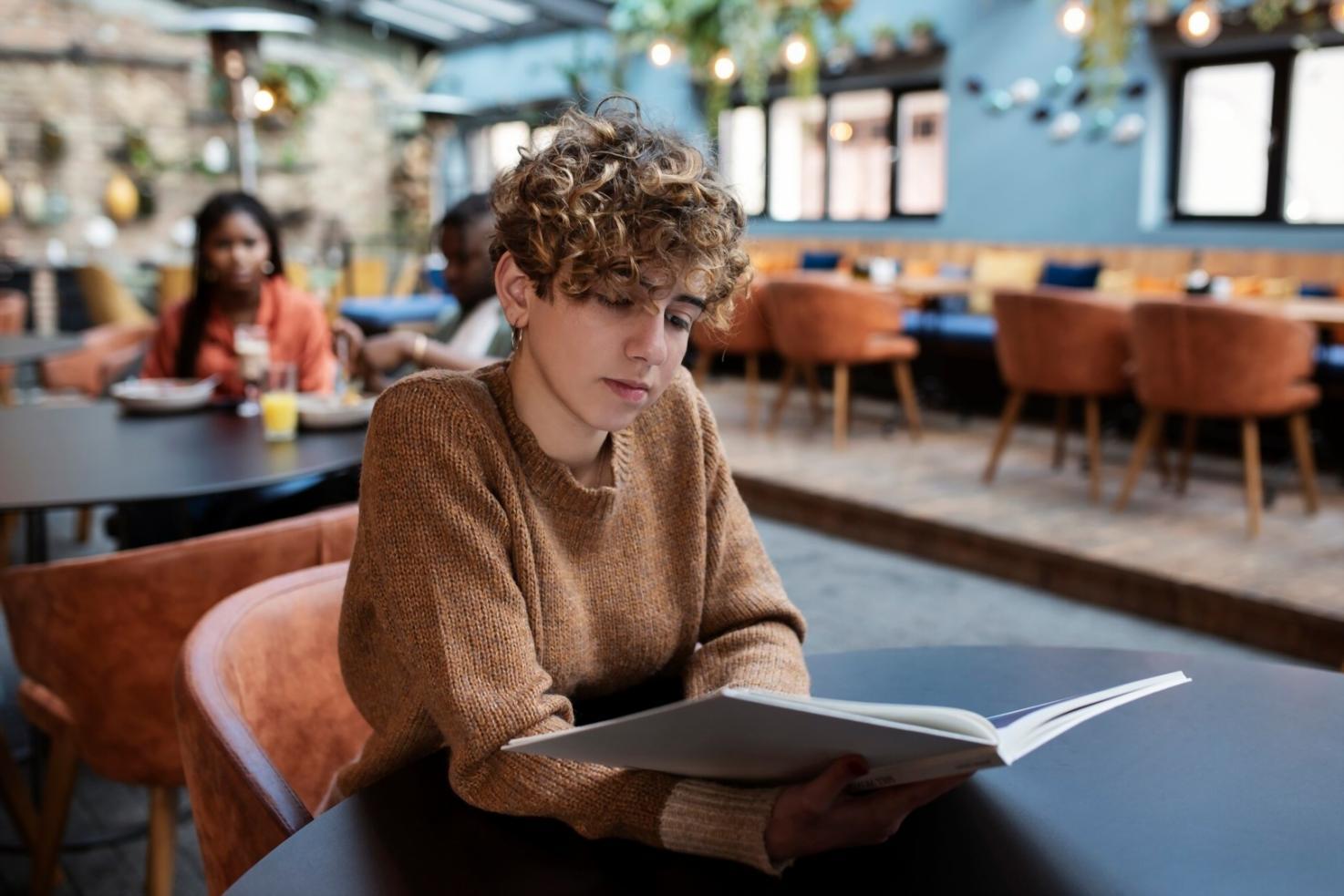 Praktische Finanzbildung in modernem Lernumfeld